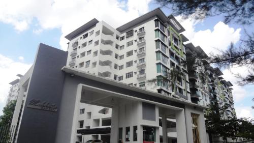 Bandar Mahkota Cheras Apartamento | Mahkota Cheras Unique Condo 1-14 pax near MRT- KL