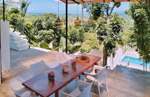 Tubod Cabina | Mahogany Cabin at Las Terrazas de Barili. 1 Queen Bed plus 1 extra single bed.