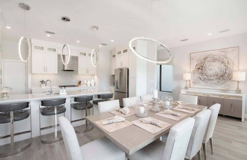 Bonnie View Estates Condominio | Mahogany Villa 2-A - 4BR Canal Front Villa & Pool