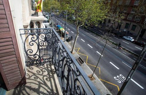 Sant Antoni Apartamento | Mai & Maud Paralel Apartment