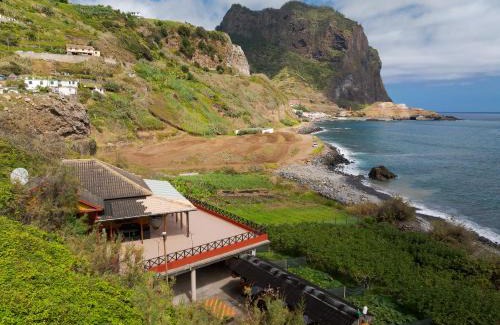 Porto da Cruz Casa | Maiata Beach House by HR Madeira