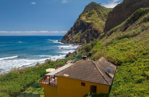 Porto da Cruz Casa | Maiata Beach House by HR Madeira