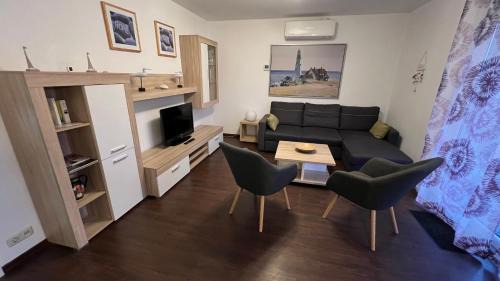 Alt Gaarz Apartamento | Maiglöckchenweg Wg 2 nur 50 m vom Salzhaff entfernt