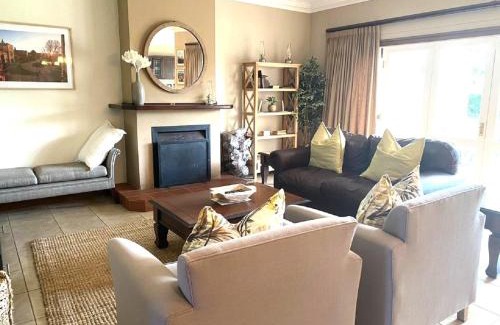 Nottingham Road Casa | Main Home 4 Rawdons Estate