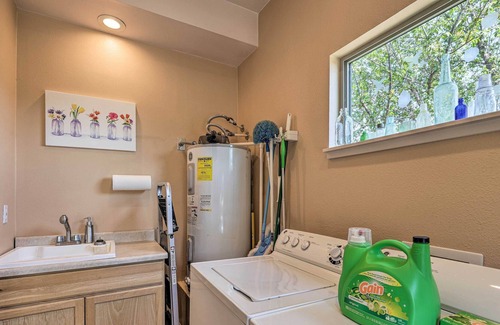 Clarkdale Casa | Main Home + Casita with Rooftop Deck & Patio