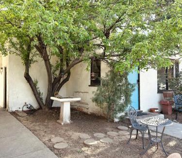 Manitou Springs Apartamento | Main House 3BR Retreat with Kitchen