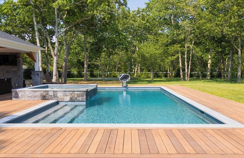 Vineyard Haven Casa | Main house and a separate apartment with saltwater pool, spa, outdoor cooking!