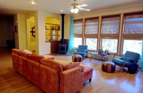 Cortez Casa | Main House with 500,000 acres of BLM