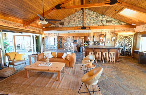 Temecula Casa | Main Residence at Peppertree Lane Ranch | Pool/Spa | Walk to Wineries