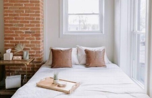 Chambersburg Apartamento | Main St. Loft Washer/Dryer + Parking Included