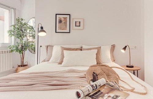 La Coruna Apartamento | Main Street Deluxe