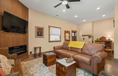 Highlands Apartamento | Main Street Elevated