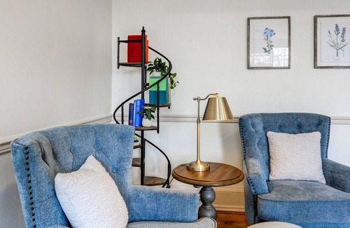 Mount Joy Apartamento | Main Street Retreat -- Close to the Nook & Hershey!