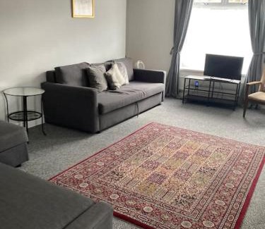 Pentre Casa | Maindy Lodge