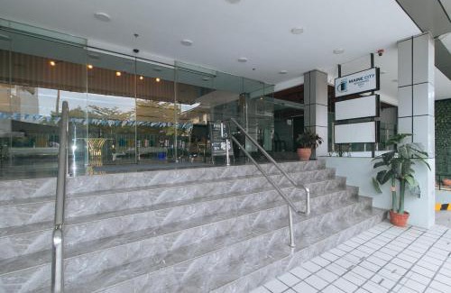 Pasay Hotel | Maine Residences Tramo near NAIA Terminal