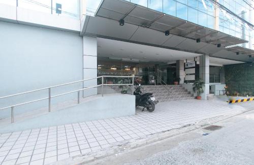 Pasay Hotel | Maine Residences Tramo near NAIA Terminal