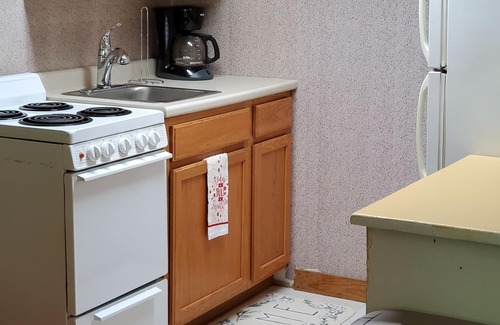 Limerick Apartamento | Maine's Best Kept Secret, Studio Apartment