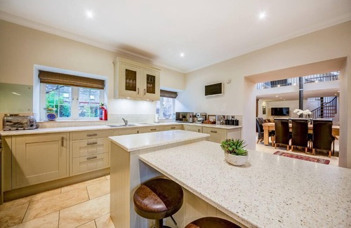 Kenmore Cabaña | Mains of Taymouth, KENMORE ~ 5 * Mains Park Court - capacidad para 9 personas en 5 habitaciones