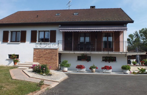Fougerolles Casa | Maison Calme, au Cœur D'une Campagne Verdoyante