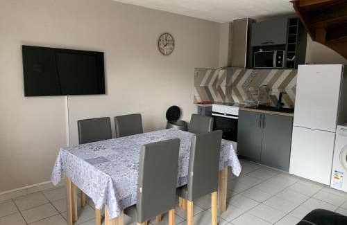 Fort-Mahon-Plage Casa | Maison à 50m de la Plage avec Terrasse, 2 Chambres et Parking Privé - Fort-Mahon-Plage - FR-1-482-35