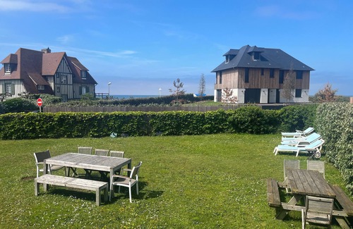 Benerville-sur-Mer Casa | Maison à 50m de la Plage