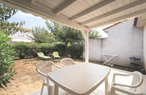 Prunete Casa | Maison à Cervione Prunete jardin piscine accès direct plage