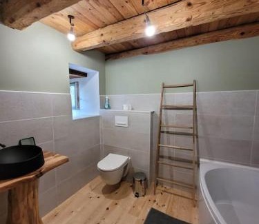 Alleuze Casa | Maison à la campagne 4 à 9 personnes