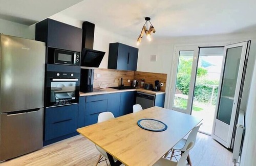 Argeles Gazost Casa | Maison 12 Pers. Dans les Pyrénées, Jardins et Balcon