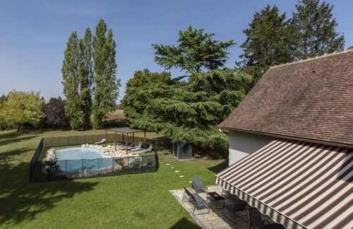 Huisseau-sur-Mauves Apartamento | Maison 14 Personnes Avec Piscine