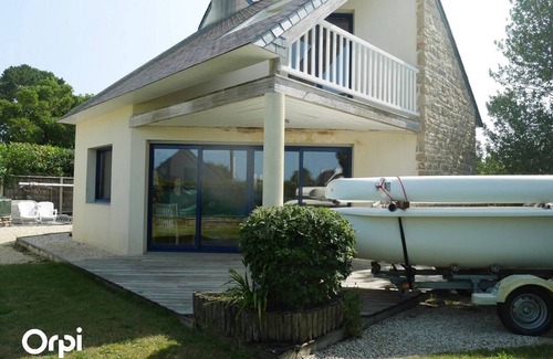 Arzon Casa | Maison 2 Chambres Proche Commerces à Louer Pour les Vacances