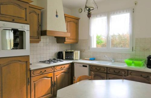 Pleumeur-Bodou Casa | Maison 3* avec jardin, wifi, à 400m de la plage à Pleumeur-Bodou - FR-1-368-286