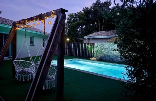 Mios Villa | Maison 3 chambres avec piscine chauffée