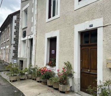 Tulle Casa | Maison 3CH, Jardin, 8 pers - parking gratuit