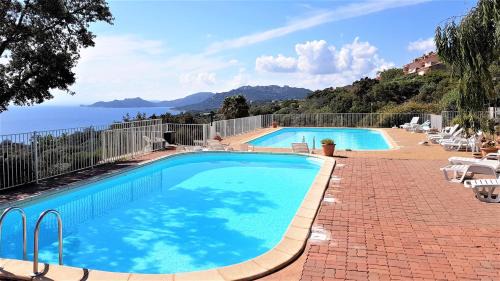 Santa Giulia Casa | Maison 4 pièces, vue panoramique, piscine, climatisation, près de Palombaggia