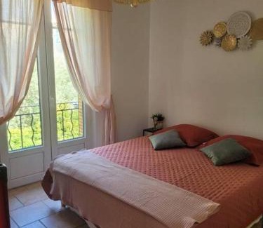 Malaucene Casa | Maison 6-8 pers au cœur du village