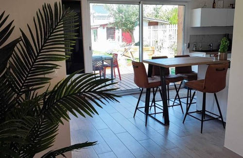 Eysines Casa | Maison 6/8 Pers, Jardin Piscine au Calme à 5 km de Bordeaux
