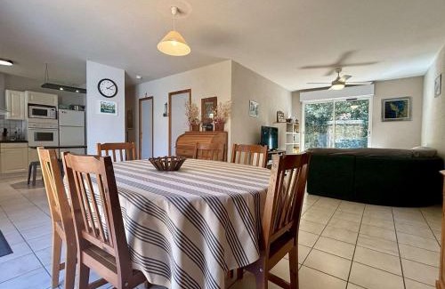 Saint-Georges-d'Oleron Casa | Maison 6 couchages à Oléron - Proche mer, jardin clos, WiFi, animaux admis, ménage inclus - FR-1-246A-299