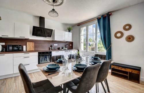 Carhaix-Plouguer Casa | Maison 6 personnes à 2 pas du Canal de Nantes à Brest
