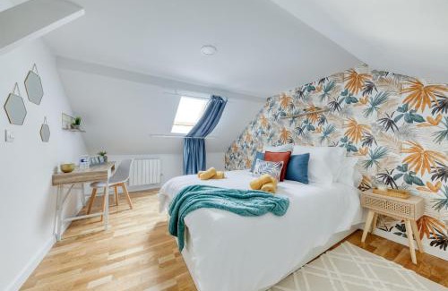 La Courneuve Casa | Maison 8 personnes - Parking - Métro 7 et Rer B à 6 minutes
