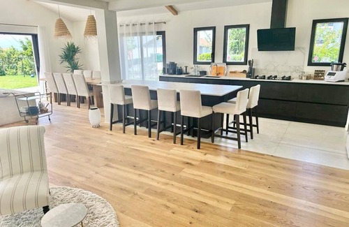 Arbonne Casa | Maison a Deux pas de Biarritz, Piscine Chauffée, Boulodrome