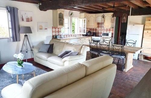 Salbris Casa | Maison accueillante à Salbris avec jardin clos et terrasse.