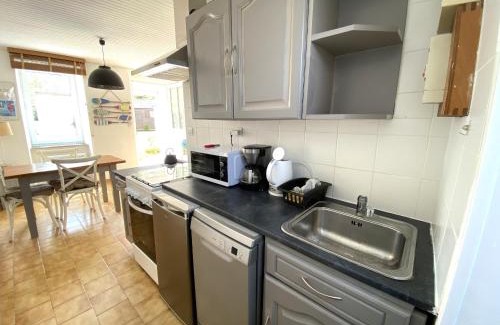 Groix Casa | Maison ancienne charmante avec jardin, proche du port de Groix - FR-1-813-8