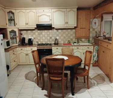 Saint-Astier Apartamento | Maison Appartement plein Centre Saint Astier
