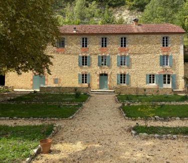 Sauveterre-la-Lemance Casa | Maison as Cambous