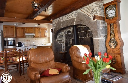 Tauves Casa | Maison au Cœur de la Campagne