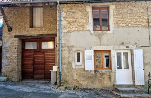 Menetru-le-Vignoble Casa | Maison au Cœur du Revermont