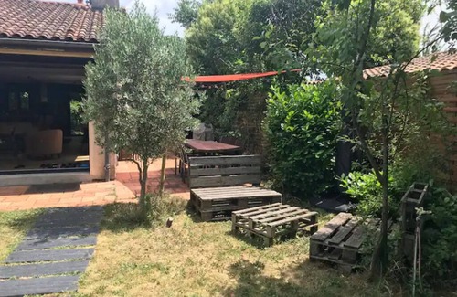 Begles Casa | Maison au Calme Avec Jardin - Proche Gare Bordeaux