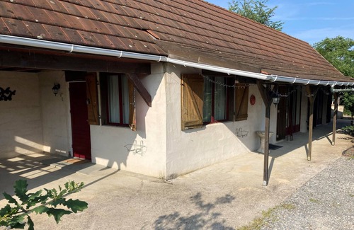 Lanty Casa | Maison au Calme Avec une Belle Vue, Plan D'eau et Sentiers de Rando à Proximité
