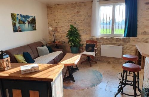 Caderousse Apartamento | Maison au calme en campagne climatisée