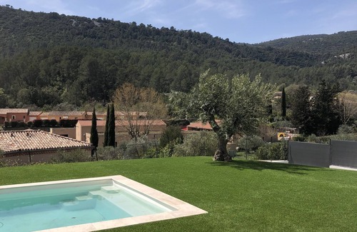 Sollies-Toucas Casa | Maison au Calme Dans un Paysage Bucolique à 30 Minutes des Plages